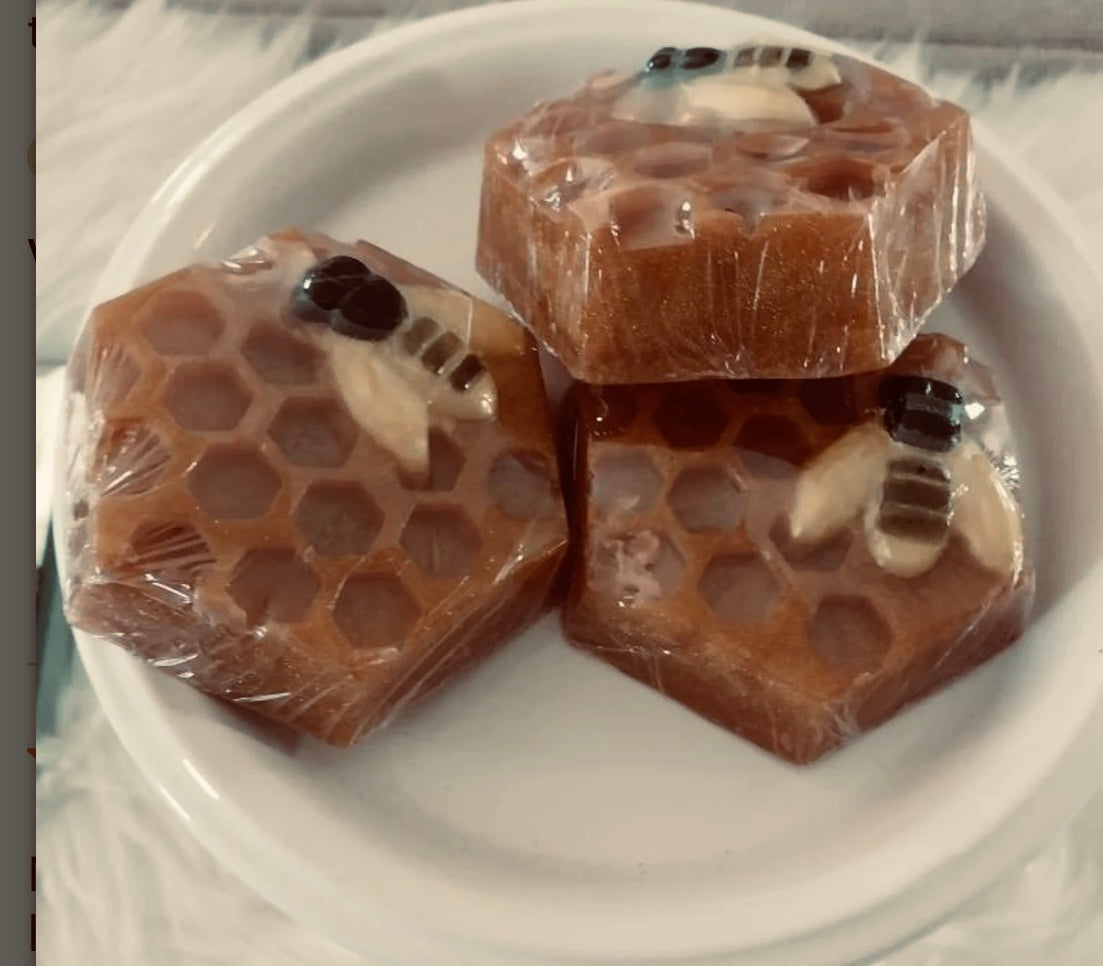 JABÓN ARTESANAL DE GLICERINA CON CHOCOLATE NEGRO Y CAFÉ & Miel